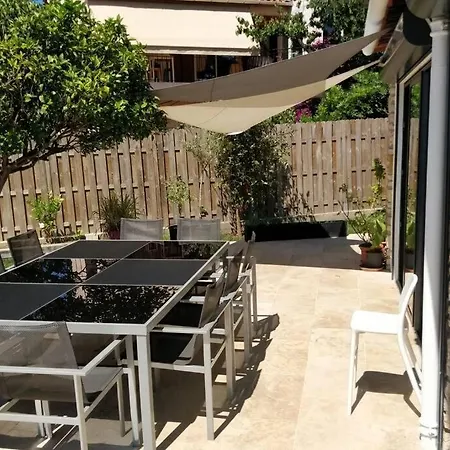 Villa Familiale Avec Piscine Et Climatisation Antibes